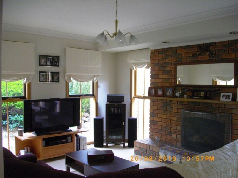 31 Remington Drive, Glen Waverley VIC 3150