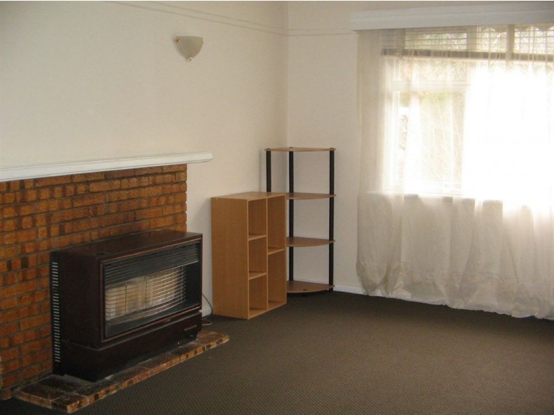 18 Outlook Road, Mount Waverley VIC 3149