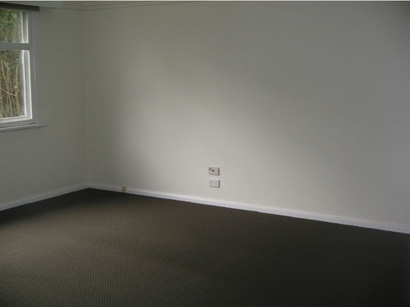 18 Outlook Road, Mount Waverley VIC 3149