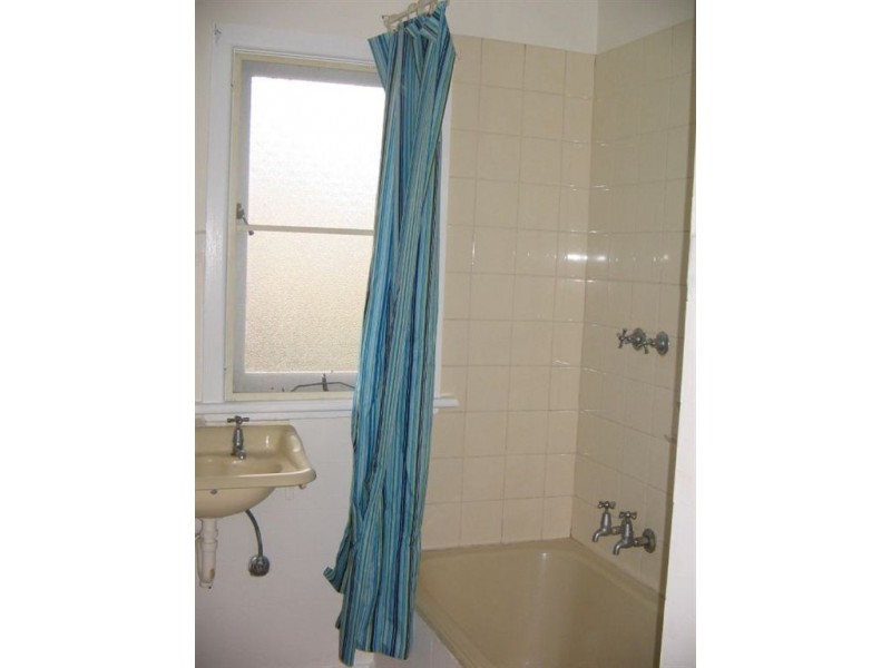 18 Outlook Road, Mount Waverley VIC 3149