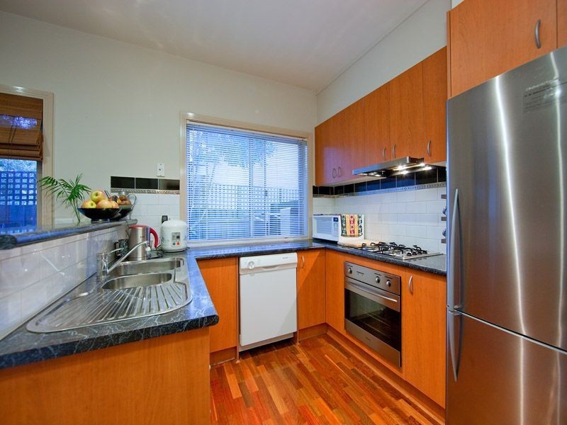2/2 Harris Crescent, Glen Waverley VIC 3150