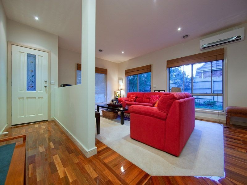 2/2 Harris Crescent, Glen Waverley VIC 3150