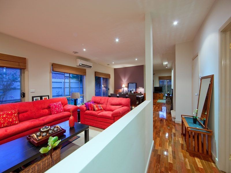 2/2 Harris Crescent, Glen Waverley VIC 3150