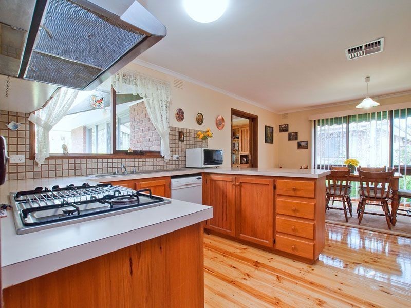 20 Atheldene Drive, Glen Waverley VIC 3150