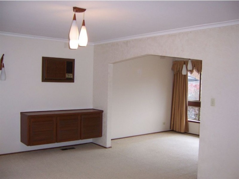 4 Henderson Court, Glen Waverley VIC 3150