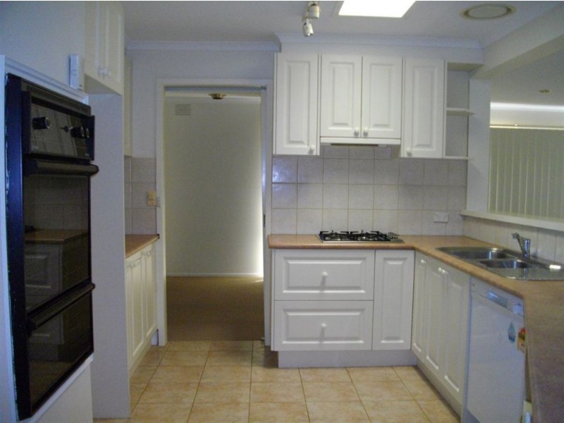 877 Waverley Road, Glen Waverley VIC 3150