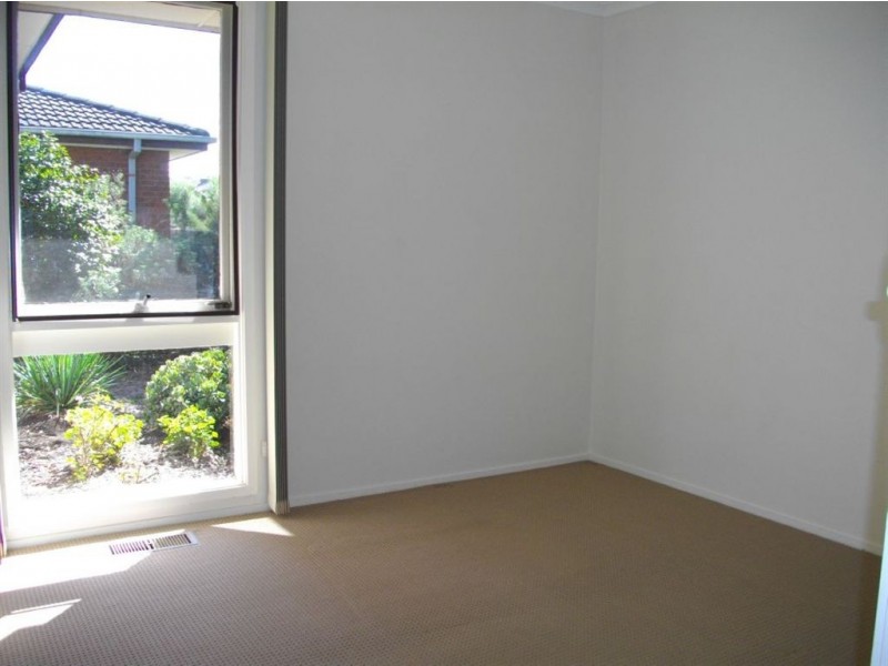 877 Waverley Road, Glen Waverley VIC 3150