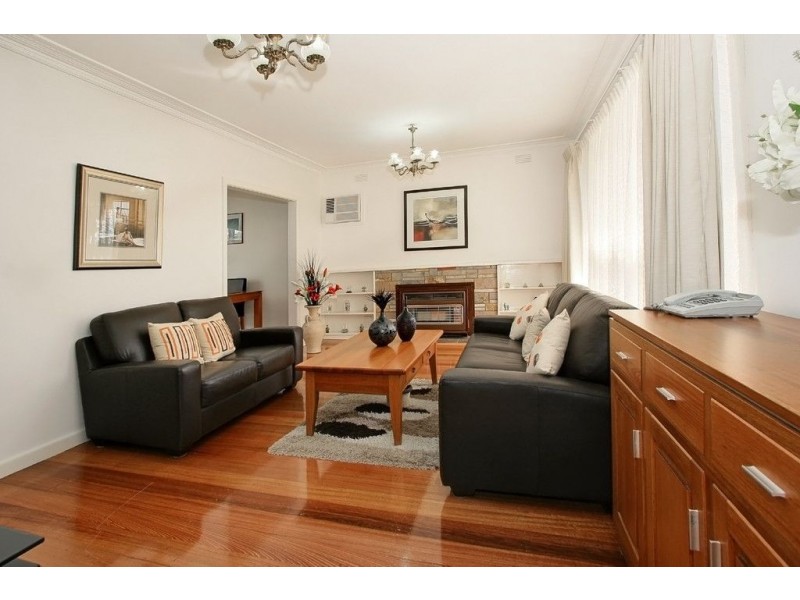 13 The Outlook, Glen Waverley VIC 3150