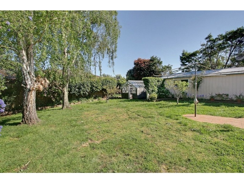 13 The Outlook, Glen Waverley VIC 3150