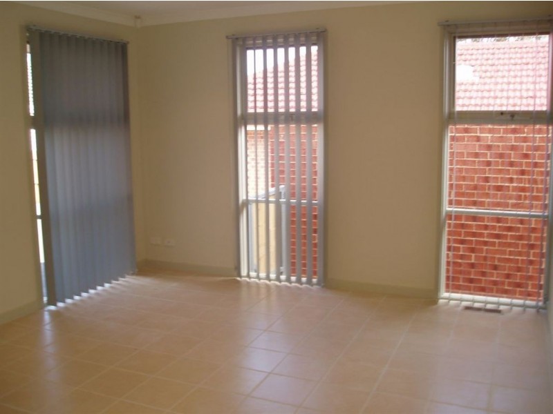 2/24 Tobias Avenue, Glen Waverley VIC 3150