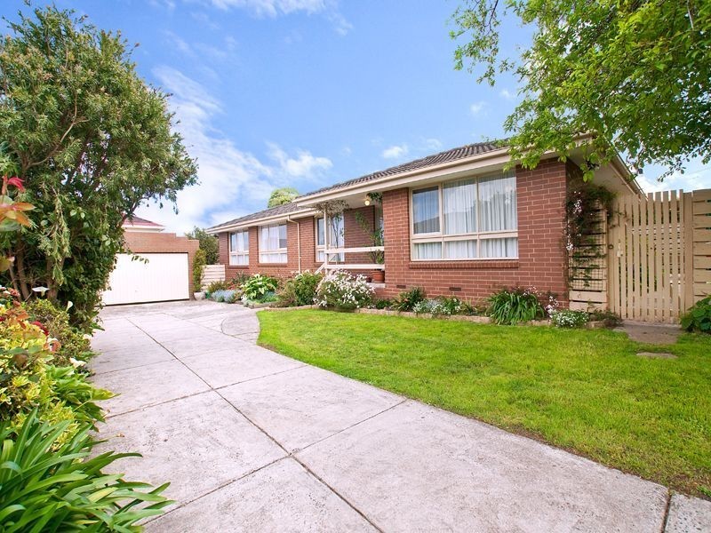 32 Mackellar Avenue, Wheelers Hill VIC 3150