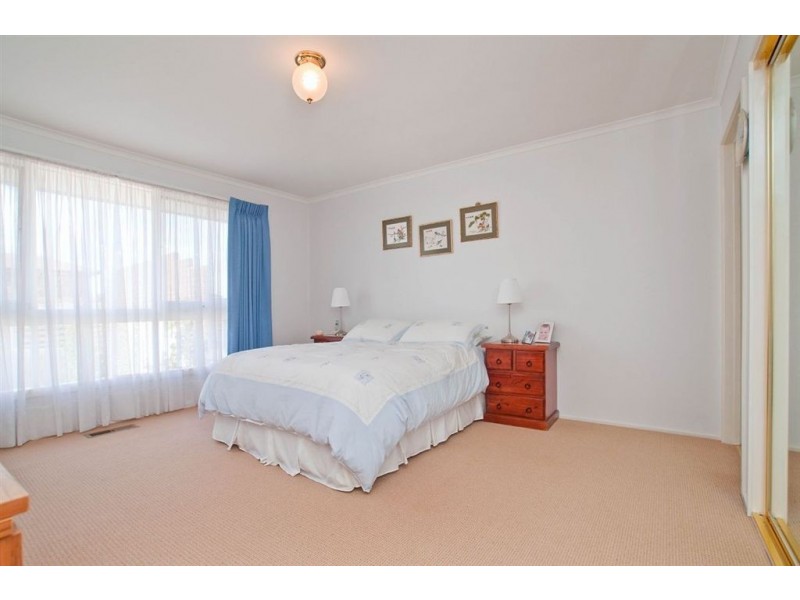 32 Mackellar Avenue, Wheelers Hill VIC 3150