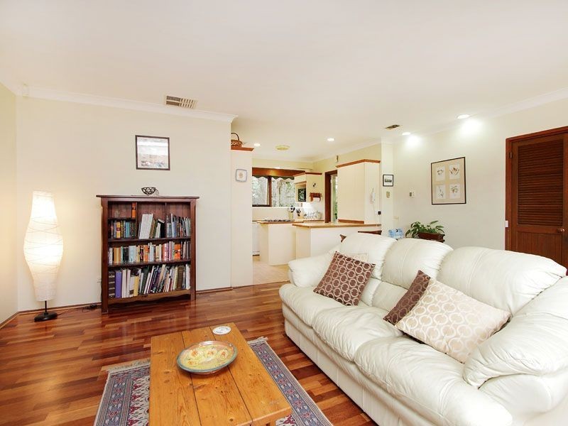 10 Belvedere Avenue, Wheelers Hill VIC 3150