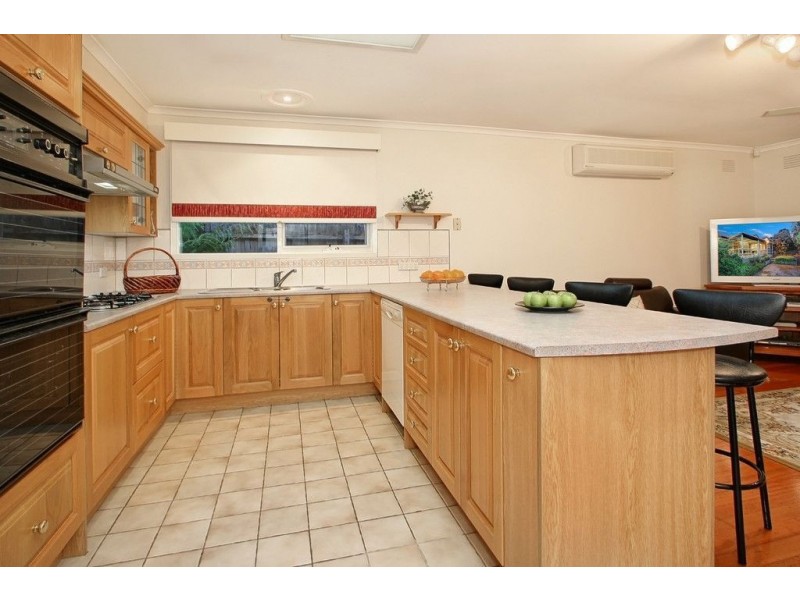 11 Stockmans Drive, Vermont South VIC 3133