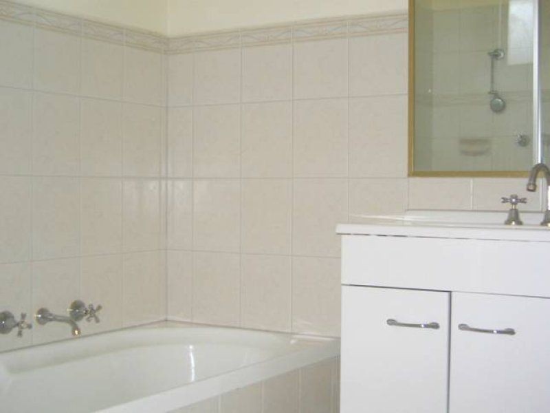 30 Folkestone Road, Glen Waverley VIC 3150