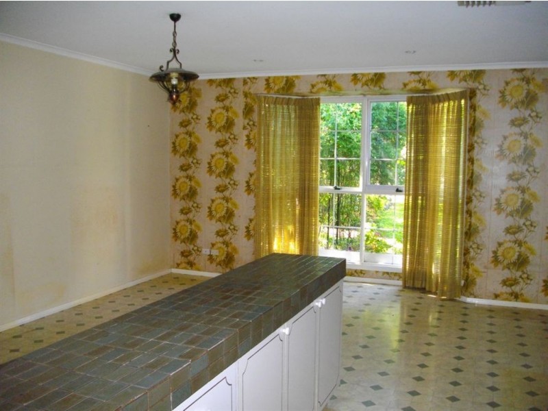 12 Chivers Avenue, Glen Waverley VIC 3150