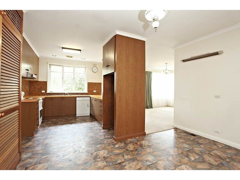 39 Wilson Road, Glen Waverley VIC 3150