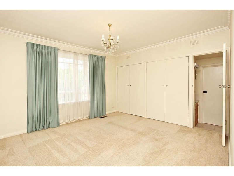 39 Wilson Road, Glen Waverley VIC 3150