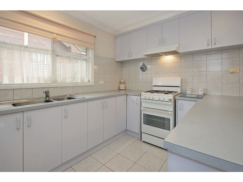 1/26 Pepperell Avenue, Glen Waverley VIC 3150