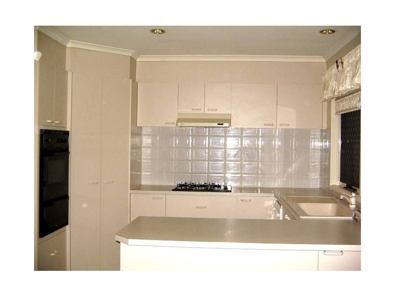 2/22 Kurrajong Avenue, Glen Waverley VIC 3150