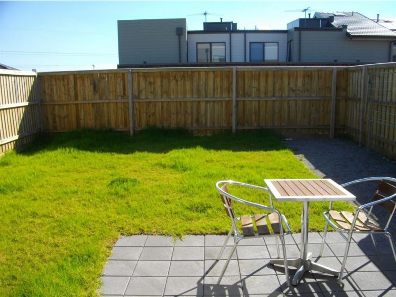 24 Beaconsfield Road, Mulgrave VIC 3170