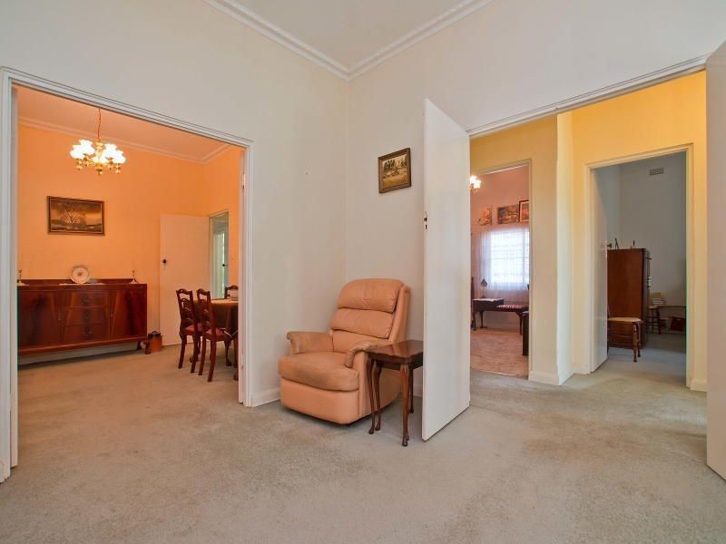 50 Aitchison Ave, Ashburton VIC 3147