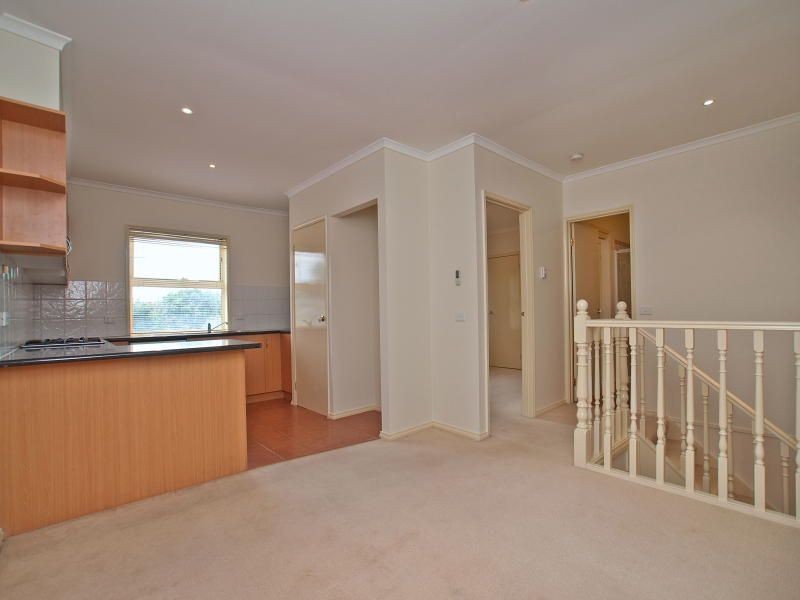 24/19-27 Moore Road, Vermont VIC 3133