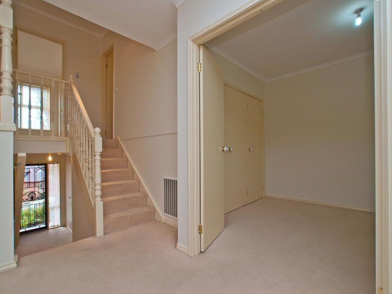 24/19-27 Moore Road, Vermont VIC 3133