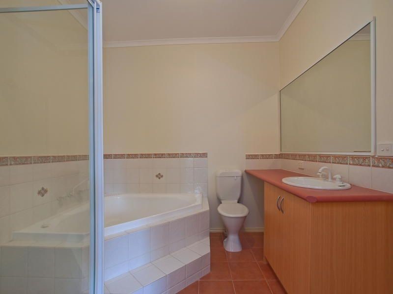 24/19-27 Moore Road, Vermont VIC 3133