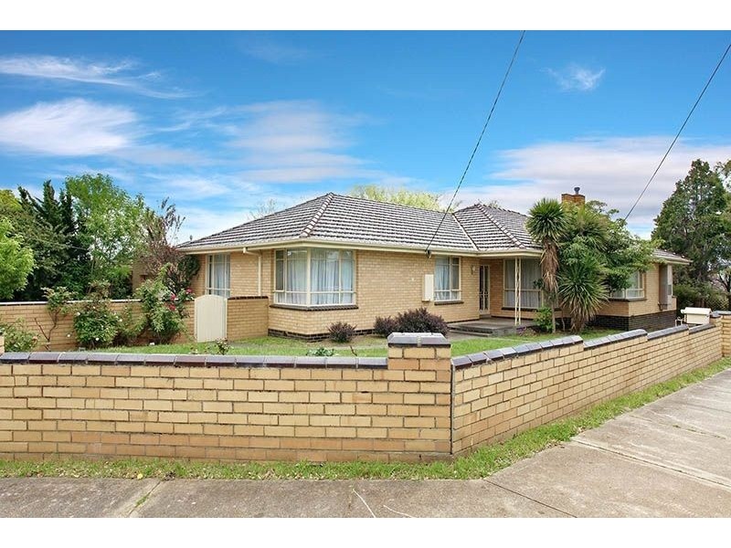39 Wilson Road, Glen Waverley VIC 3150