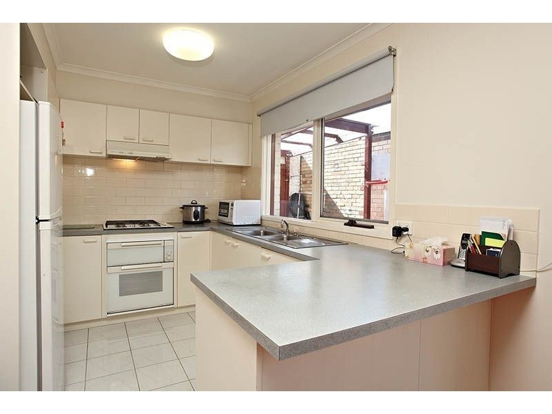 2/33 Mount Street, Glen Waverley VIC 3150
