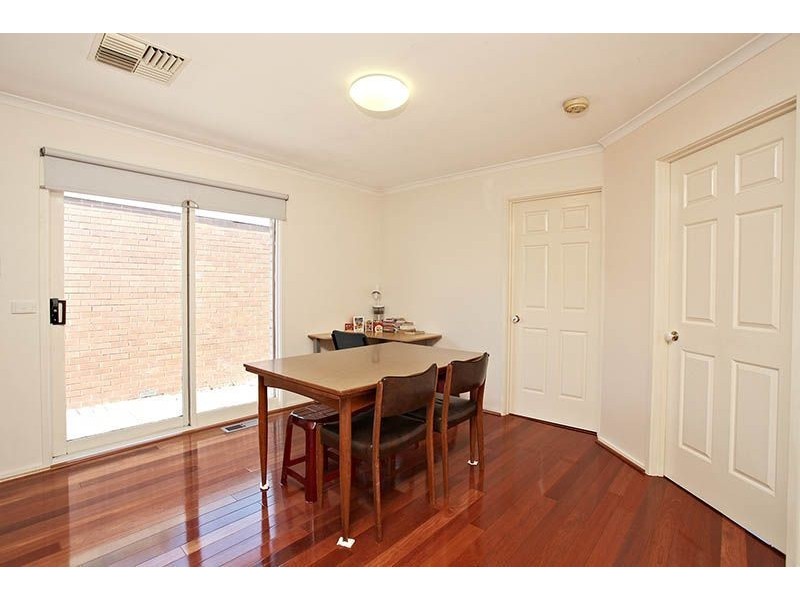 2/33 Mount Street, Glen Waverley VIC 3150