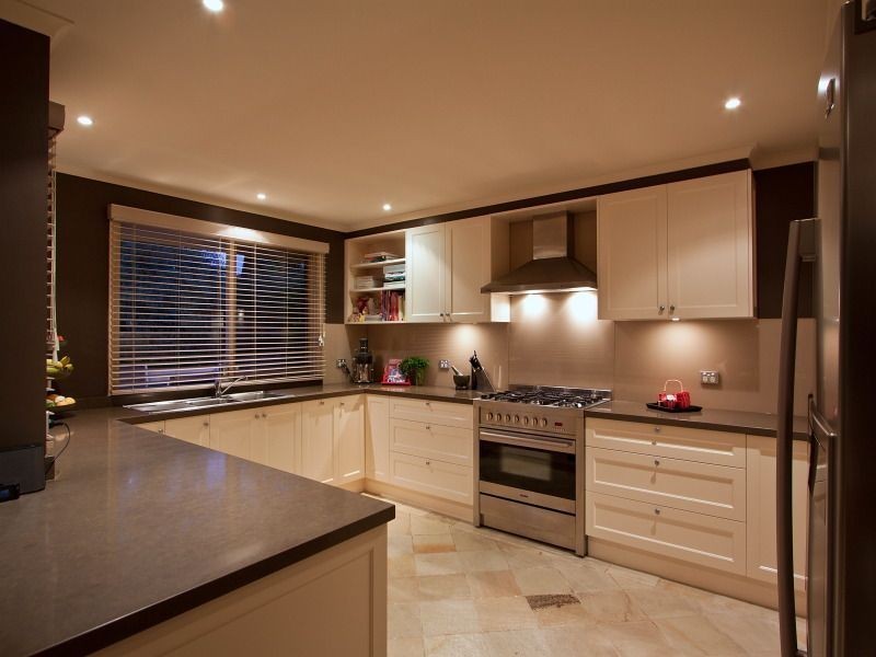 12 Currie Terrace, Glen Waverley VIC 3150