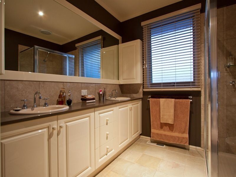 12 Currie Terrace, Glen Waverley VIC 3150