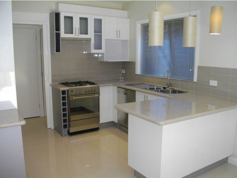 2/3 Glen Road, Mitcham VIC 3132