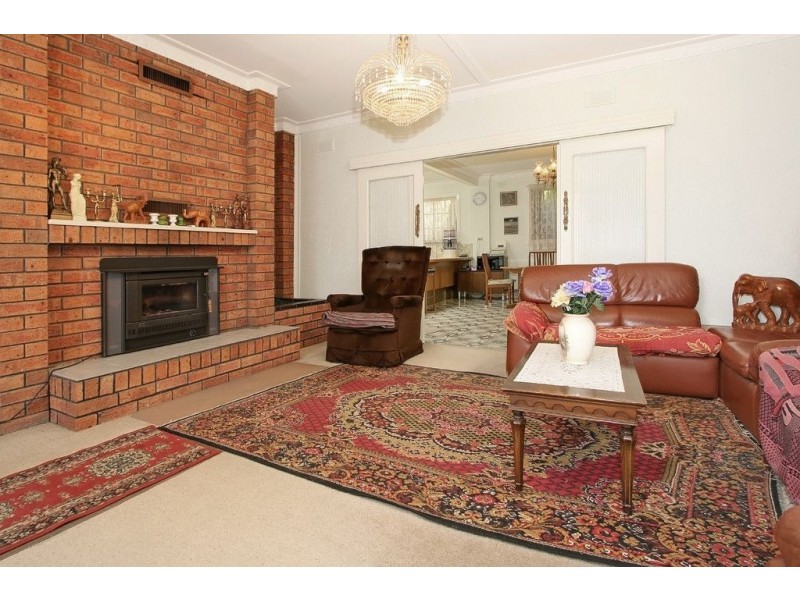 5-7 Salsburg Court, Vermont South VIC 3133