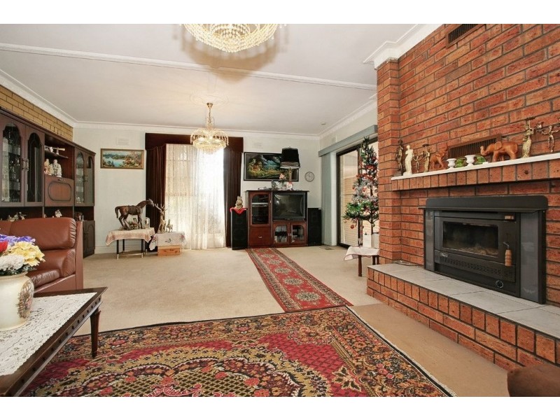 5-7 Salsburg Court, Vermont South VIC 3133