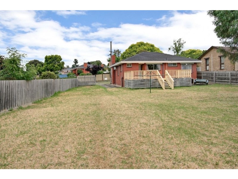 25 Rochdale Drive, Burwood East VIC 3151