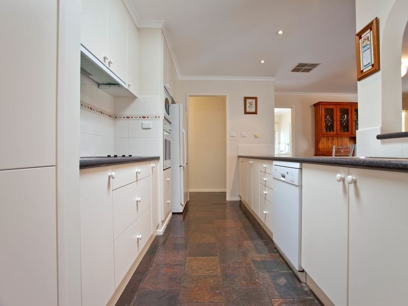 14 Pentland  Court, Glen Waverley VIC 3150