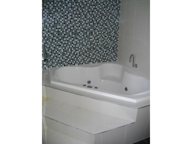 5/66-68 Leicester Avenue, Glen Waverley VIC 3150