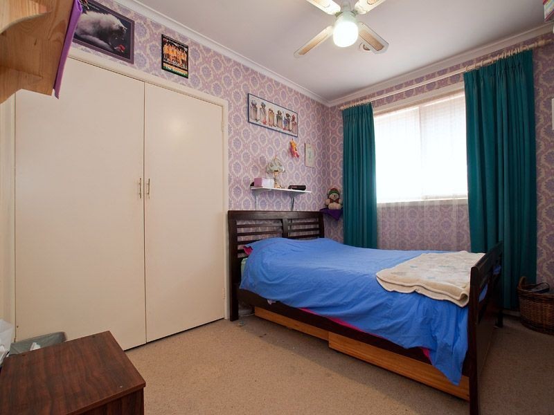 136 Watsons Road, Glen Waverley VIC 3150