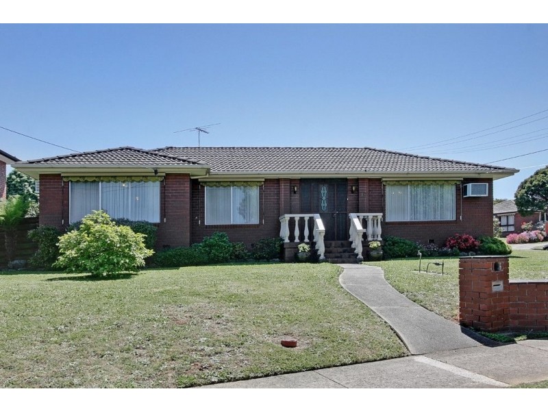 18 Rembrandt Drive, Wheelers Hill VIC 3150
