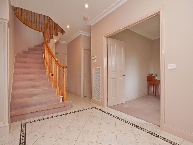 1 Adrian Avenue, Vermont South VIC 3133