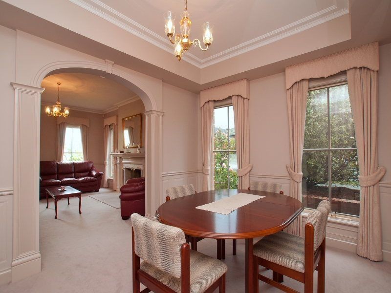 1 Adrian Avenue, Vermont South VIC 3133