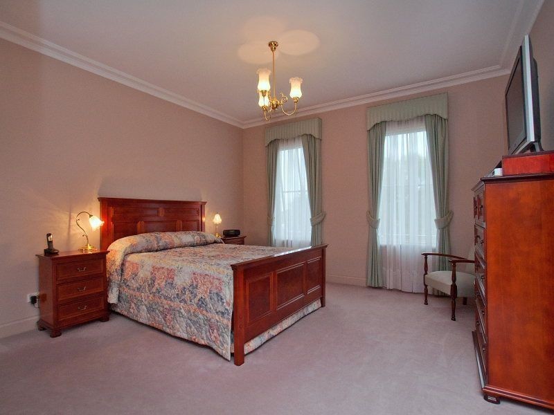 1 Adrian Avenue, Vermont South VIC 3133