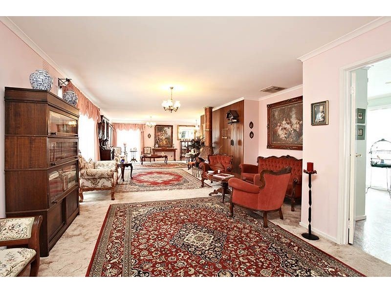 302 Hawthorn Road, Vermont South VIC 3133