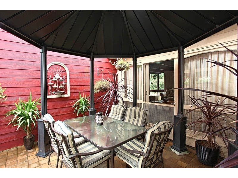 302 Hawthorn Road, Vermont South VIC 3133