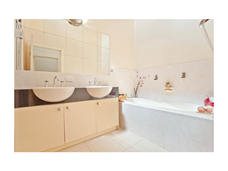 64 Essex Road, Mount Waverley VIC 3149