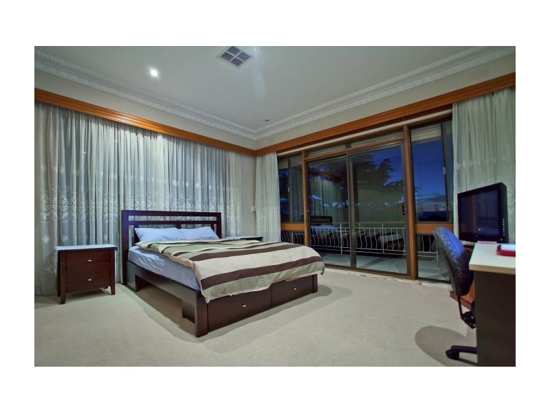 10-12 Heany Street, Mount Waverley VIC 3149