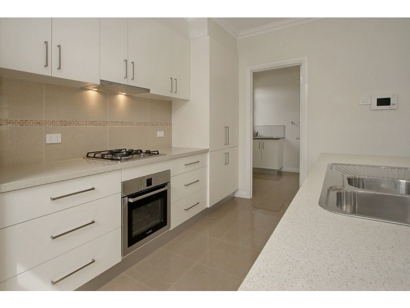 2/15 East India Avenue, Nunawading VIC 3131